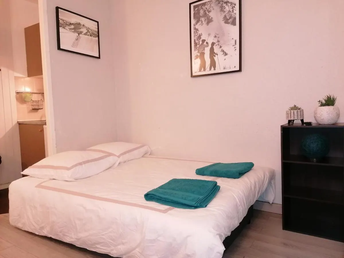 Studio With Balcony, Mt Blanc View, Parking, Center Of Chamonix Apartment